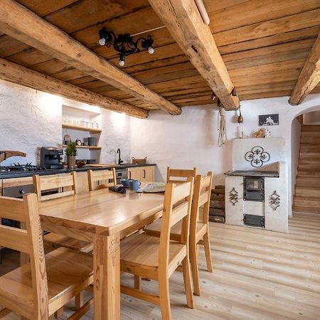 شقة Regle 5 Guide'S House زاكوباني المظهر الخارجي الصورة